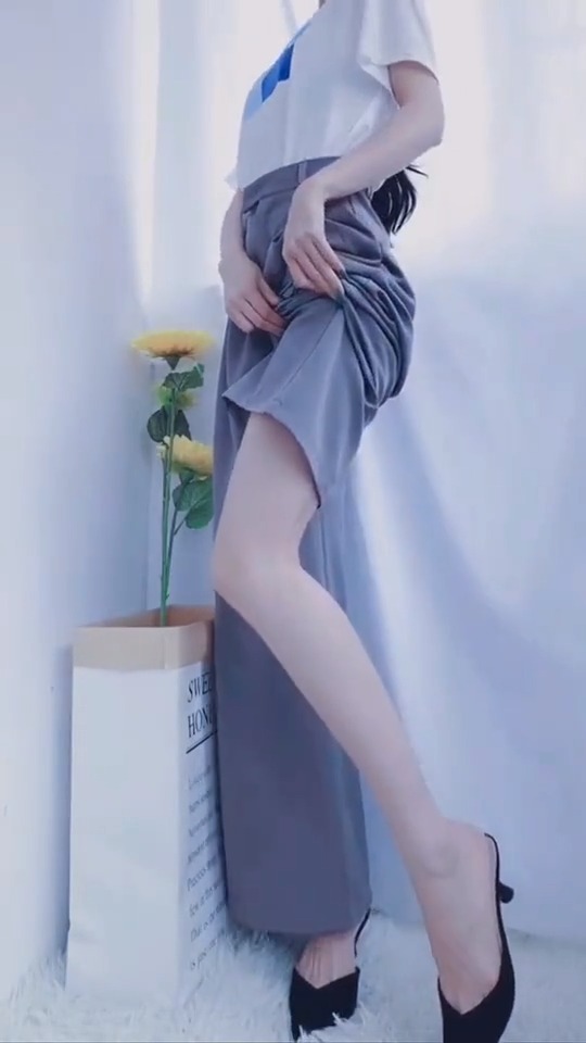 性感美女#被阔腿裤封印的大长腿!