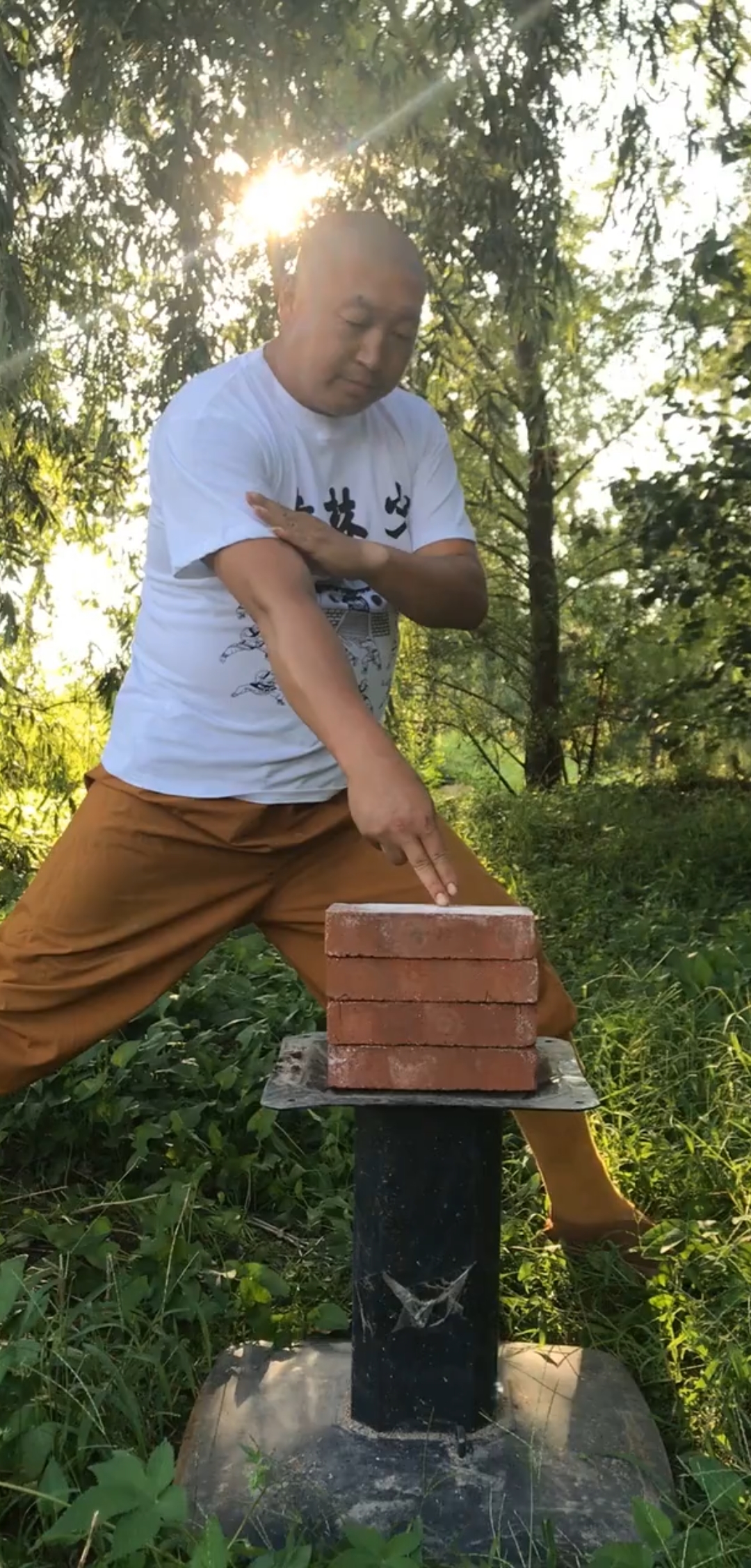 街拍#少林铁砂掌