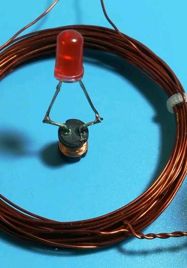 《妙用电感接收电磁波》