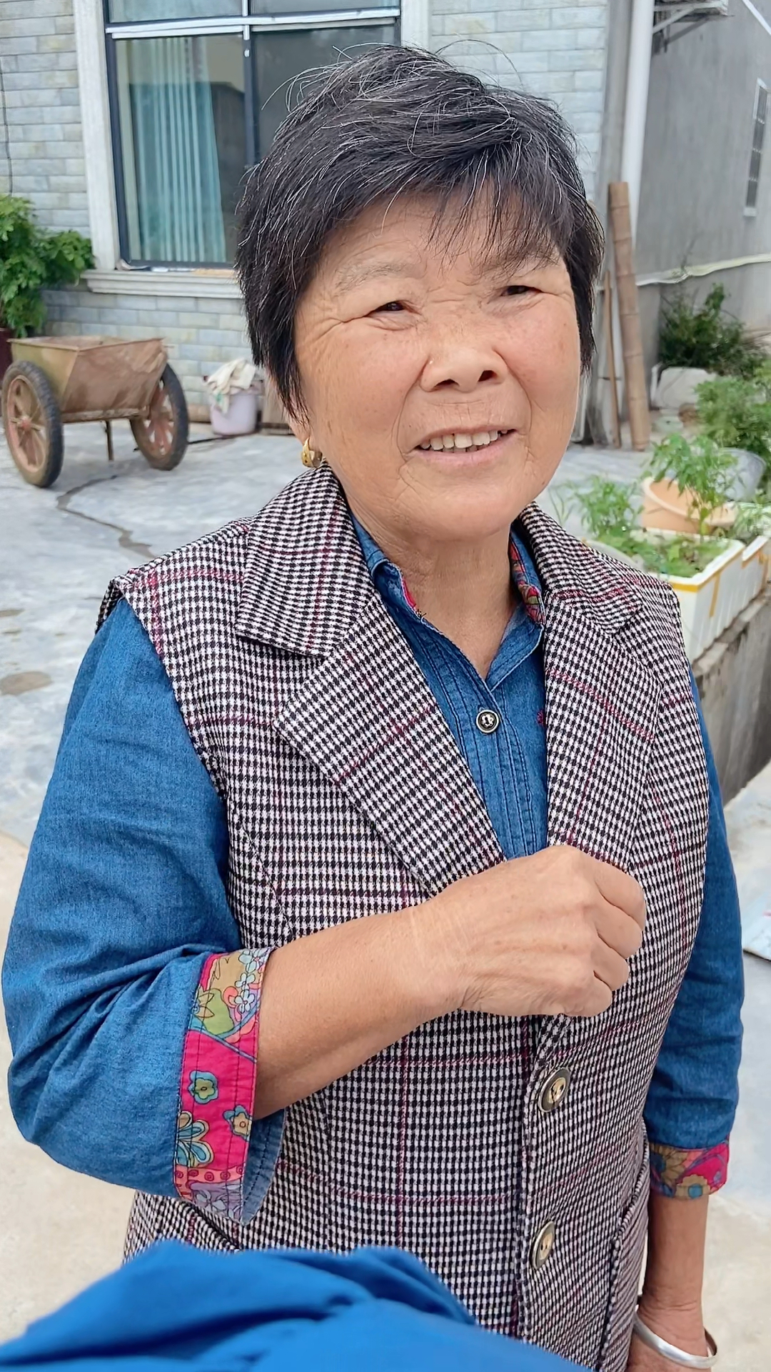 70多岁的奶奶居然网恋知道真相的我眼泪掉下来