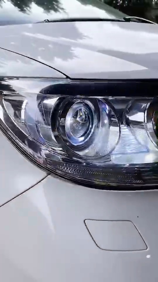 广州白云炫澜车灯总店:本田艾力绅,升级kus系列九芯直射式激光大灯.