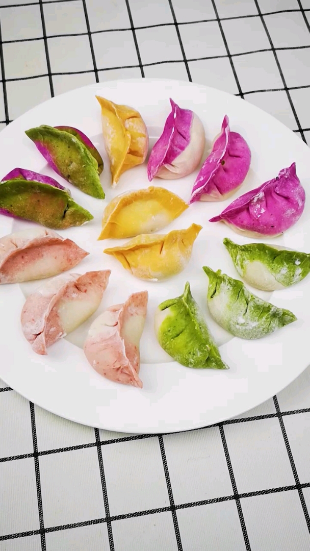 舌尖上的旅行#七彩水饺的做法,这样做小朋友们会不会更爱吃?