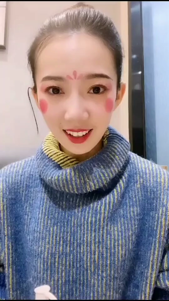 素颜啦!皮卡晨卸妆了!