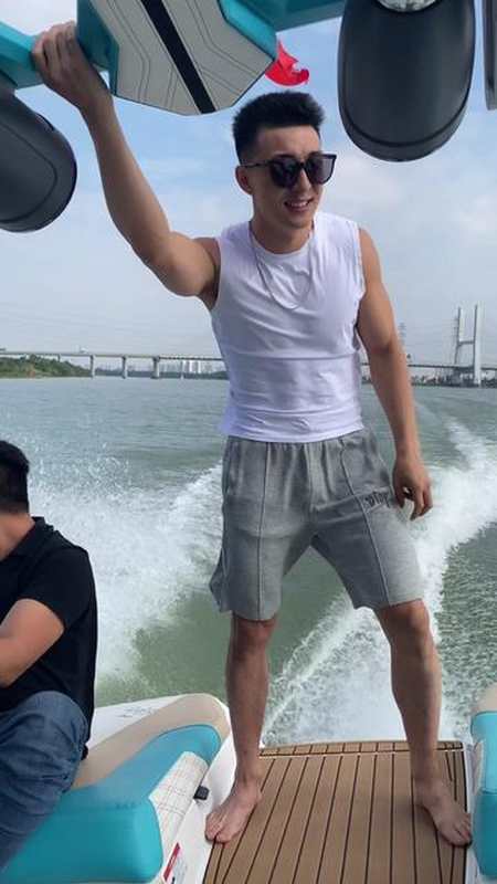 2020-10-24 67举报 壮美施阳