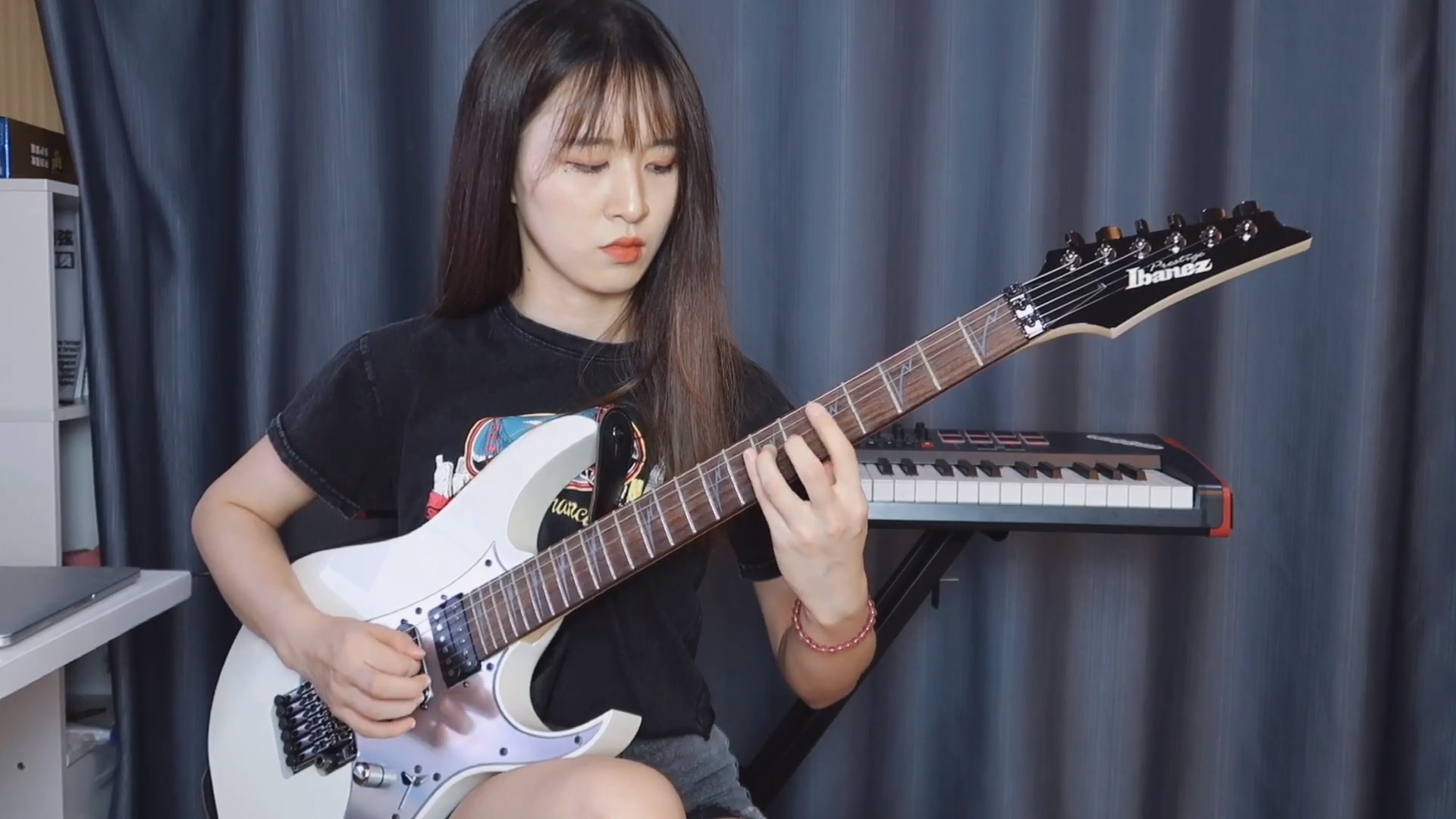 电吉他#小姐姐ibanez电吉他比赛solo