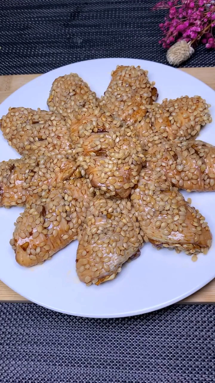 自制家庭美食#鸡翅这样做也美味,小孩子都爱吃