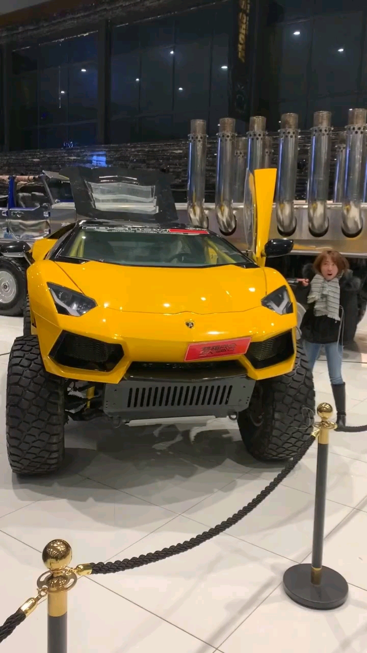 兰博基尼大脚车.