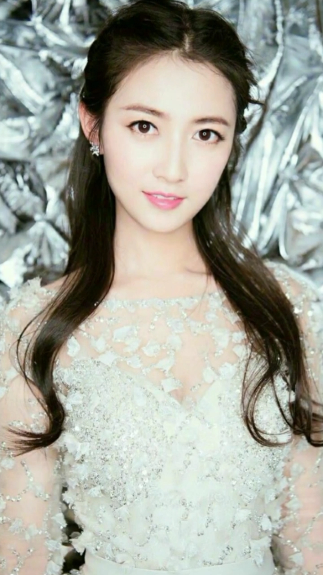 美女#陈钰琪大明星来了,简直美翻了!