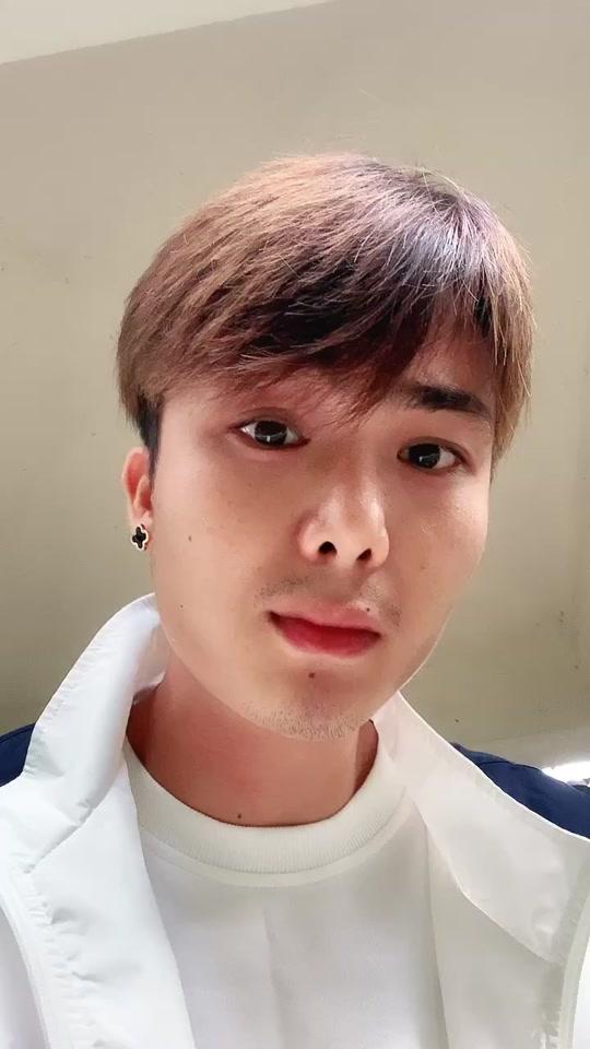 我在这里等你们?@表哥(覃进展)