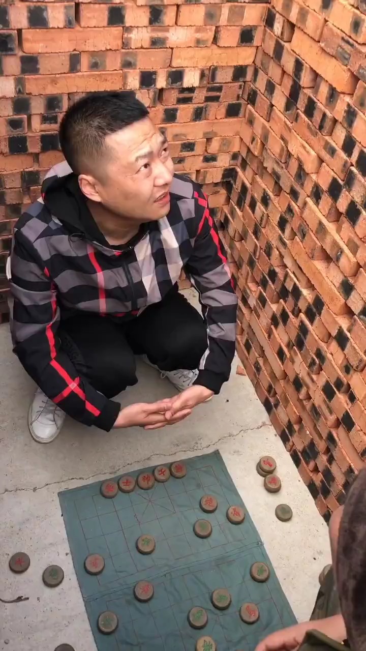搞笑段子#最牛下象棋…喜欢双击,评论