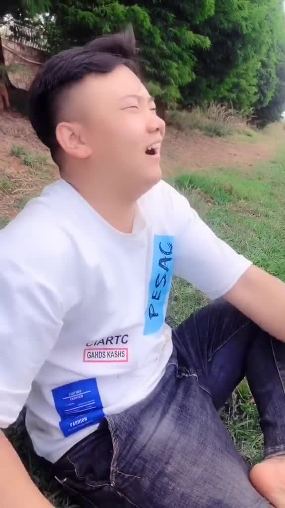 好大勒烟古巴我踩不熄嘛云南方言万泽兄鬼人