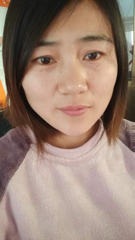 我就想问问我的素颜真的又老又丑吗真的像50岁60岁的人吗是真的吗不喜