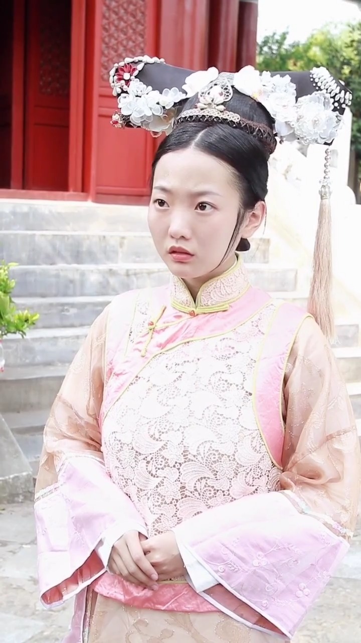 全民小剧场#德宁格格为难李华裳,四阿哥解围