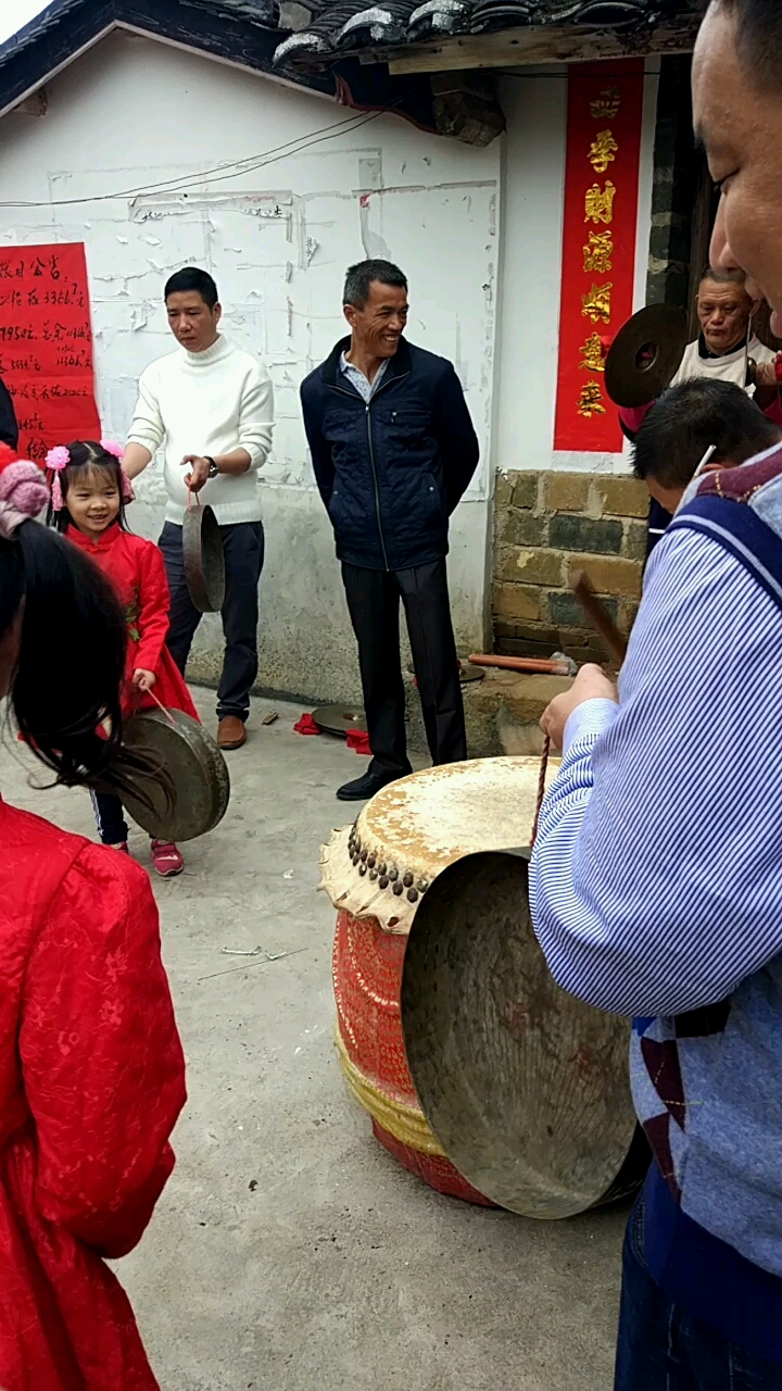 客家风俗,一到过年锣鼓喧天