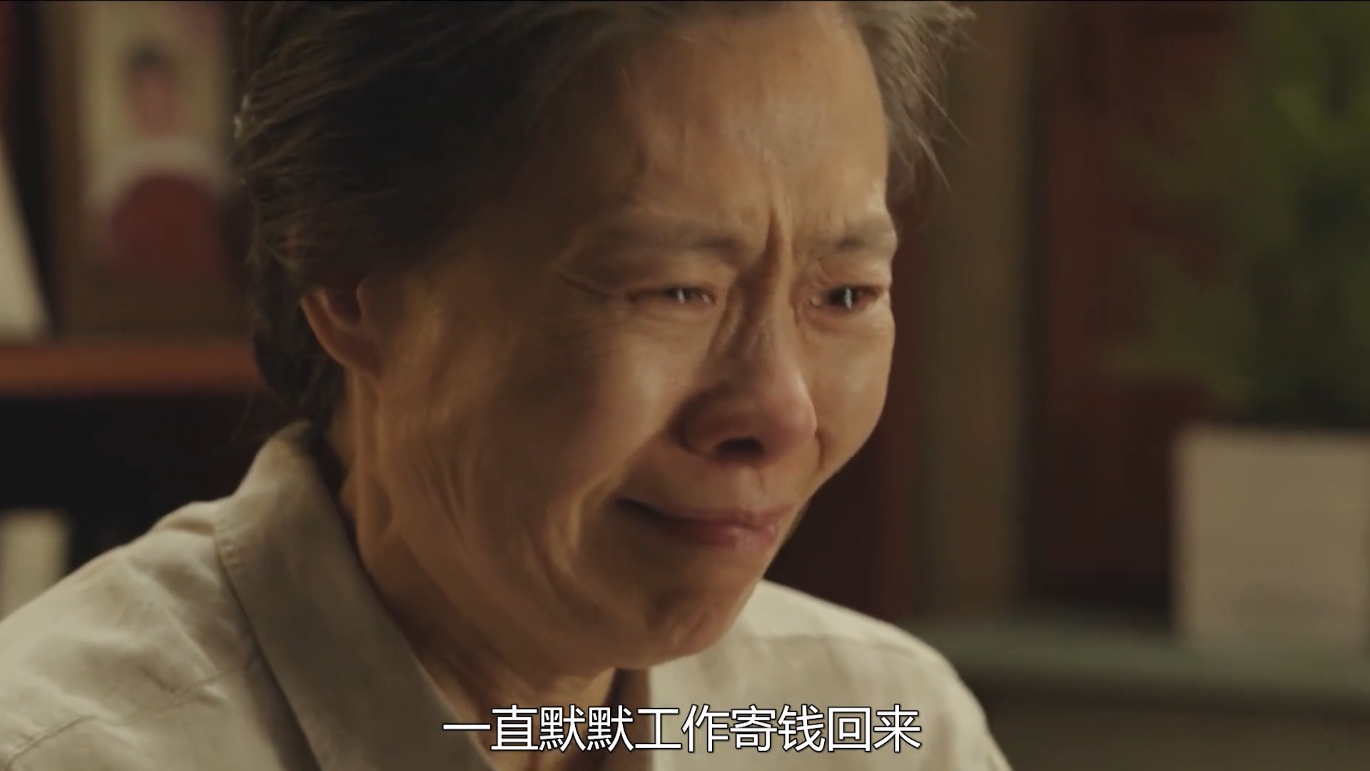 与神同行#地狱有个巨型大磨盘懒惰的人只有不停地奔跑才不会被碾碎