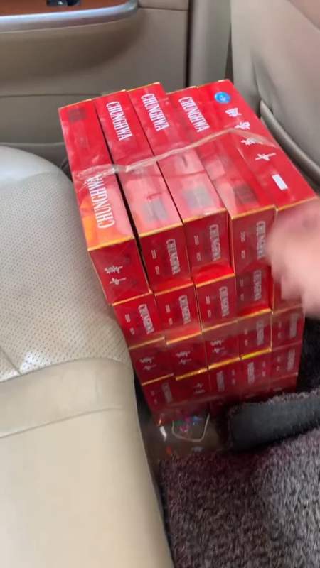 第一次见老丈人,女友说她爸只抽华子,希望一次拿下,爸爸我来了!