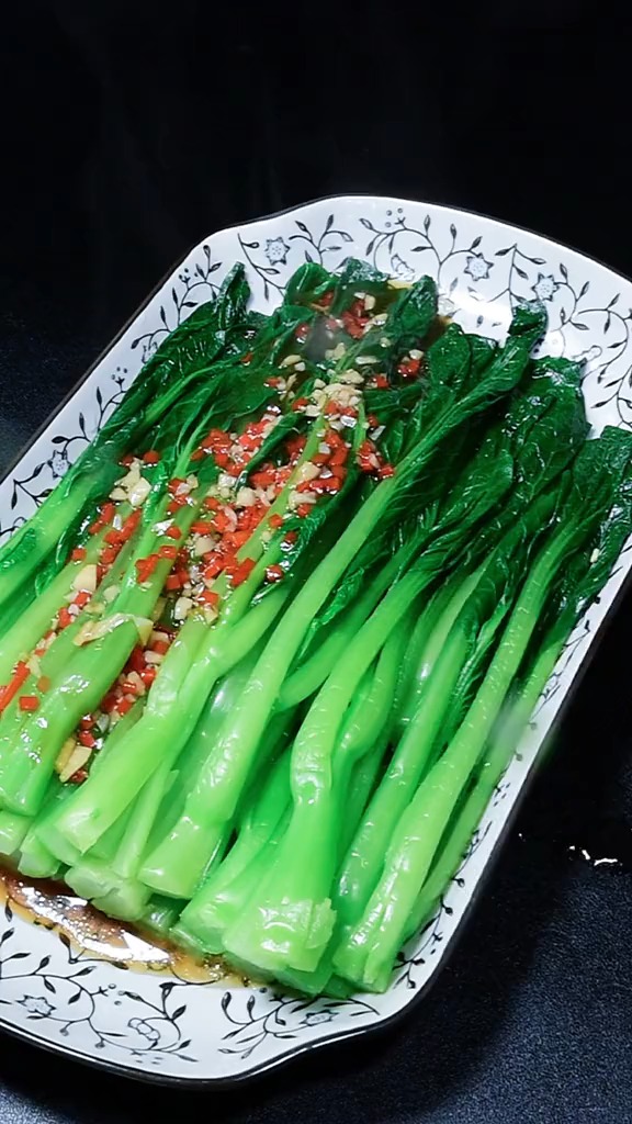 美食#每次上馆子吃饭都会点上一道蚝油菜心,今天就把方法分享给大家