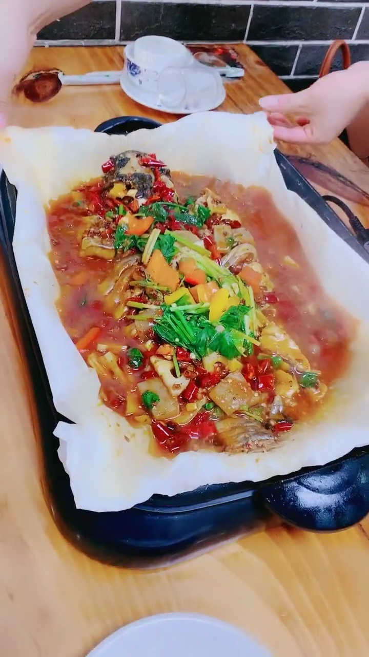 家乡特色美食#看看我们家纸包鱼,有没有特色