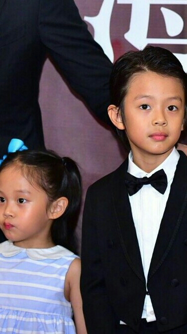 邓超孙俪家的小公子邓涵之等等和小公举邓涵一小花,太可爱了,一帅一美