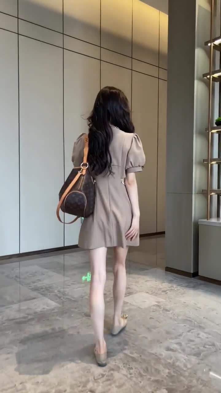 130斤女生这样穿瘦子都得靠别站