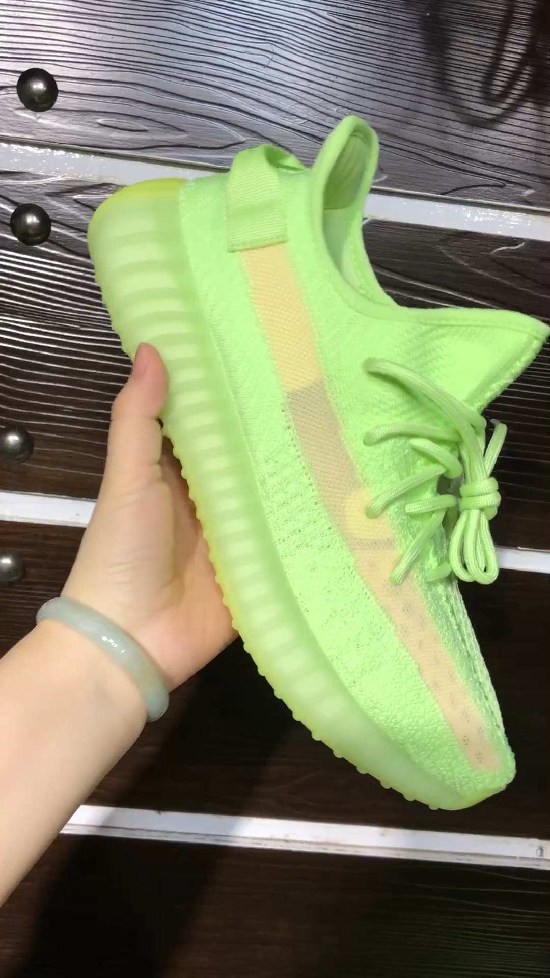 加油高考##adidas yeezy boost 350v2 gid 熒光綠 夜光天使