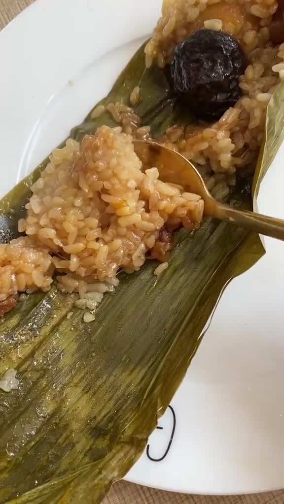 端午节快来了,蛋黄肉栗子香菇粽也出锅啦,想吃吗,诸城,粽子