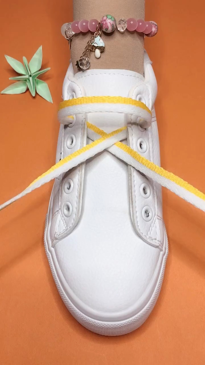 花式鞋带#爱穿裙子的女孩这样系鞋带一定超级好看,赶紧行动吧