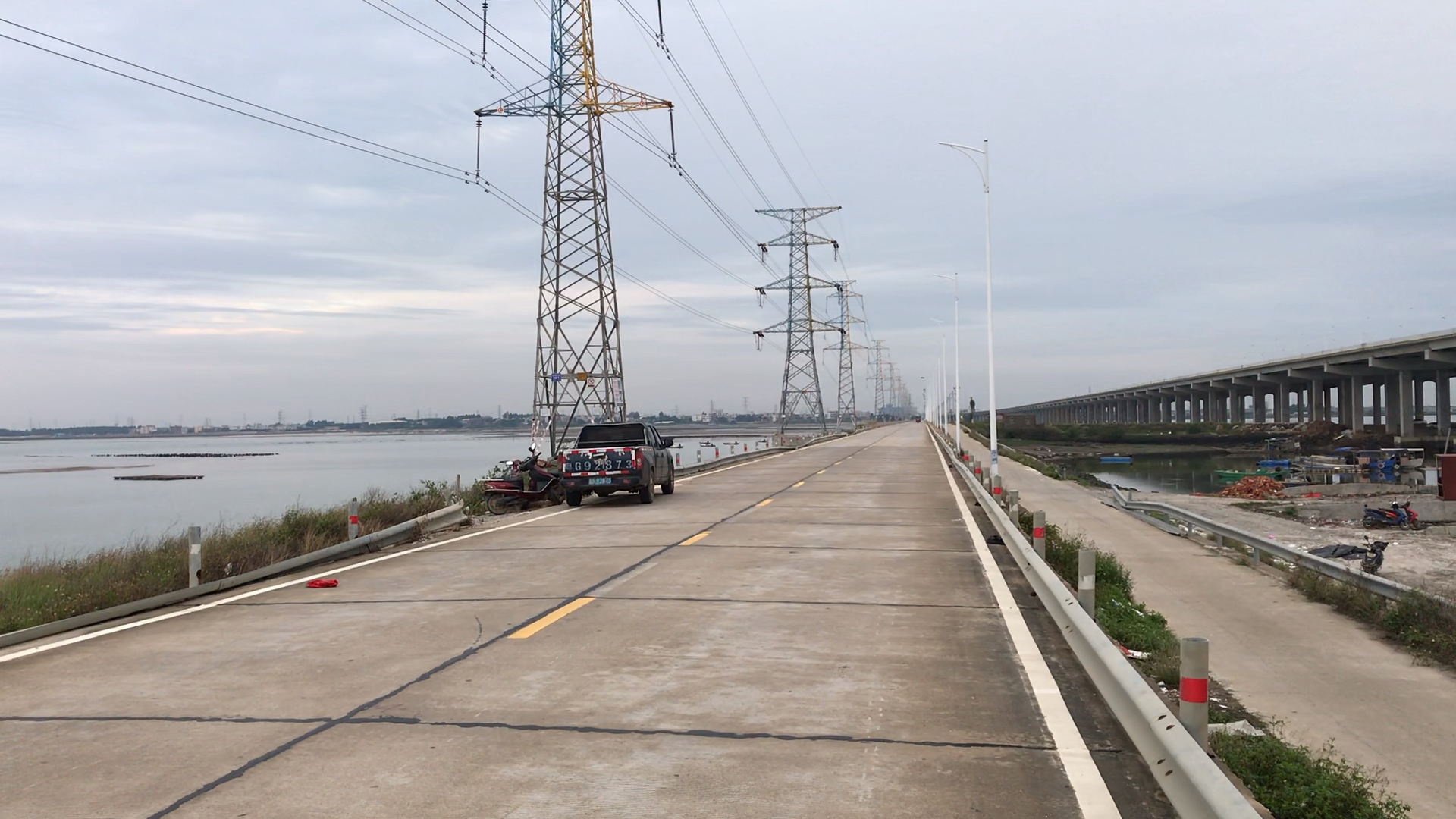 音为有你#东海岛堵海大堤,始建于50年代初,靠人力肩挑和牛车拉出来的