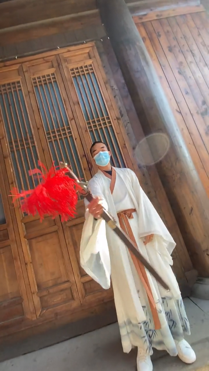 少林功夫#古风汉服秀舞剑,我辈岂是痴梦人-度小视