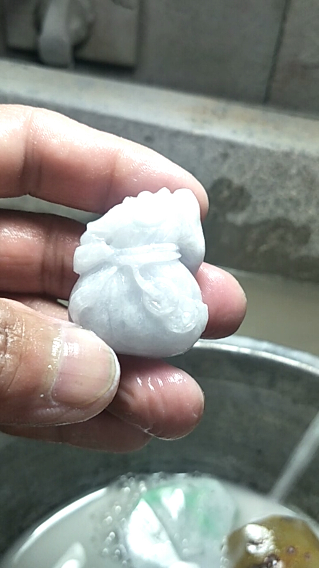 翡翠的钱袋子你要不要来一个?招财辟邪聚财保平安?