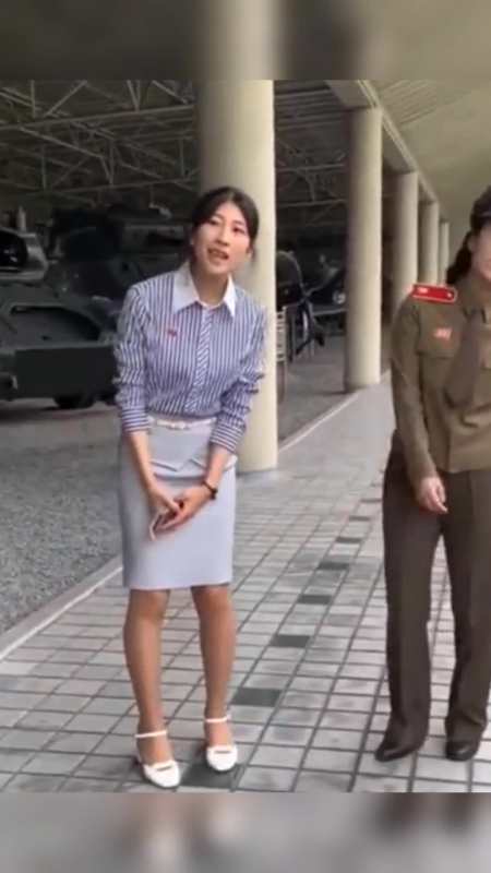 朝鲜美女导游太看得起我,在这里必须跟上啊,走丢了那就麻烦大了!