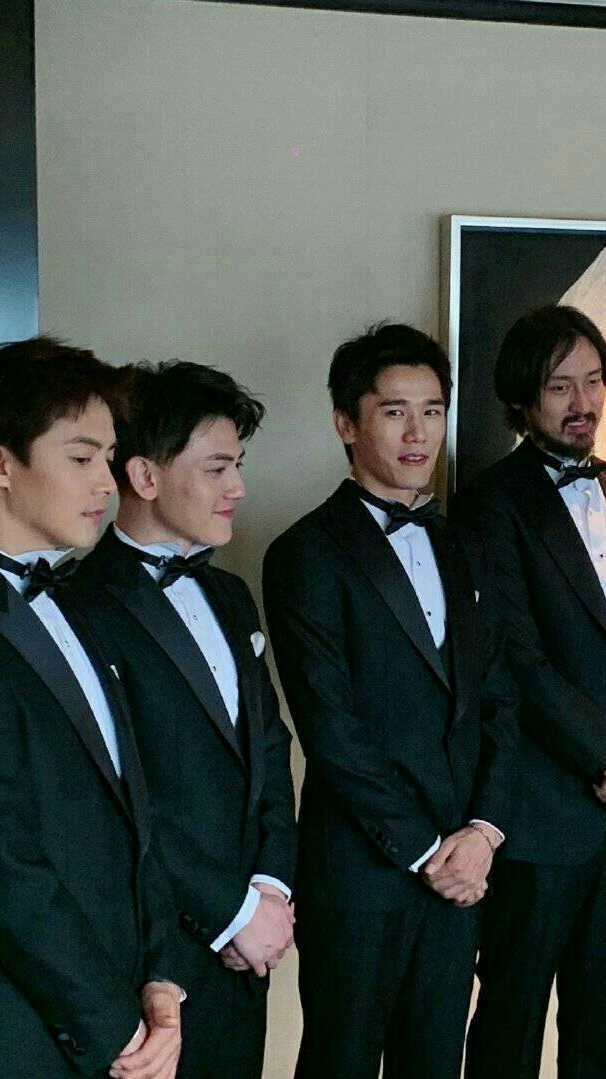 张晓晨举办婚礼,新娘子长相甜美!