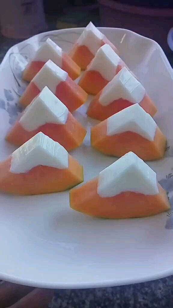 牛奶木瓜果冻