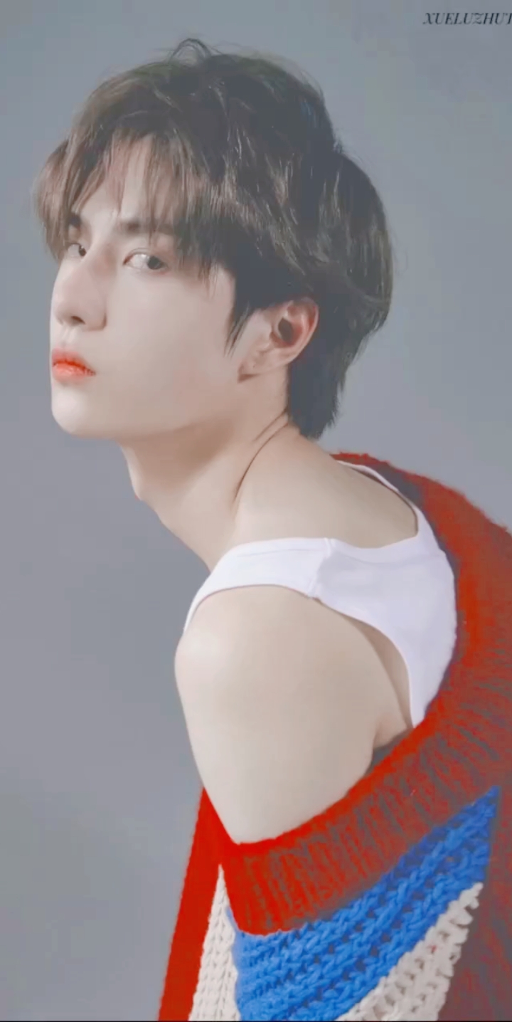 王一博贼帅#一博又来撩人了