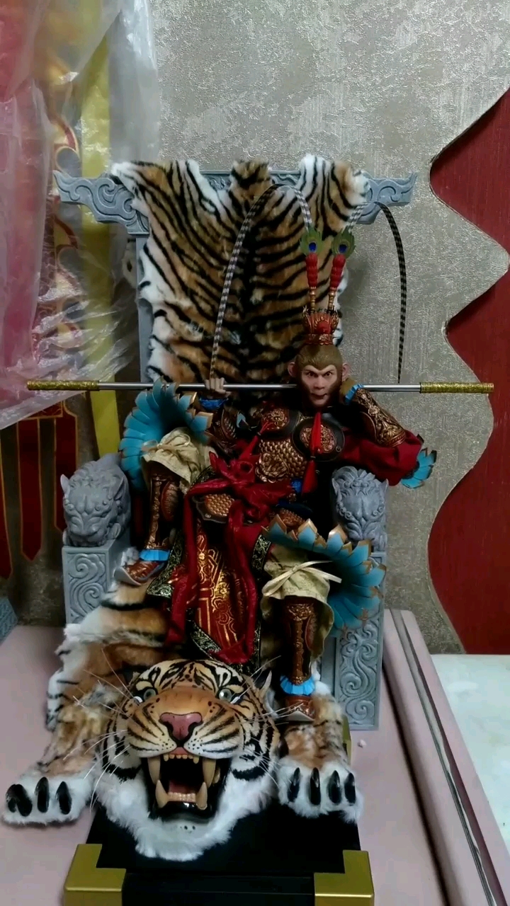 兵人模玩,造型大师的造型设计!孙悟空王座风范!