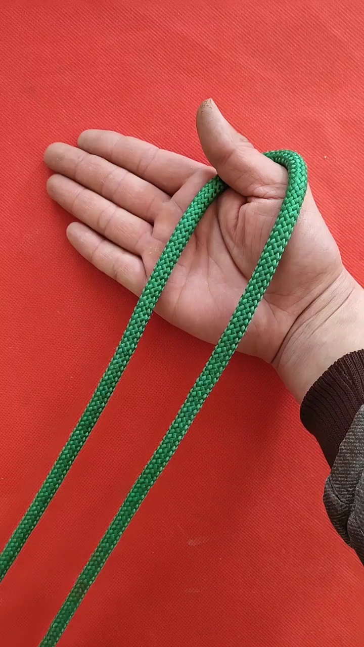 单手打猪蹄扣