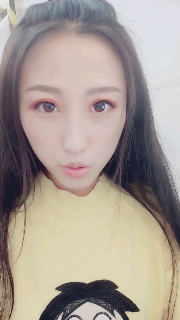 感恩有你#回手掏,大家好,涛妹来报道,关注我,关注全民小视频