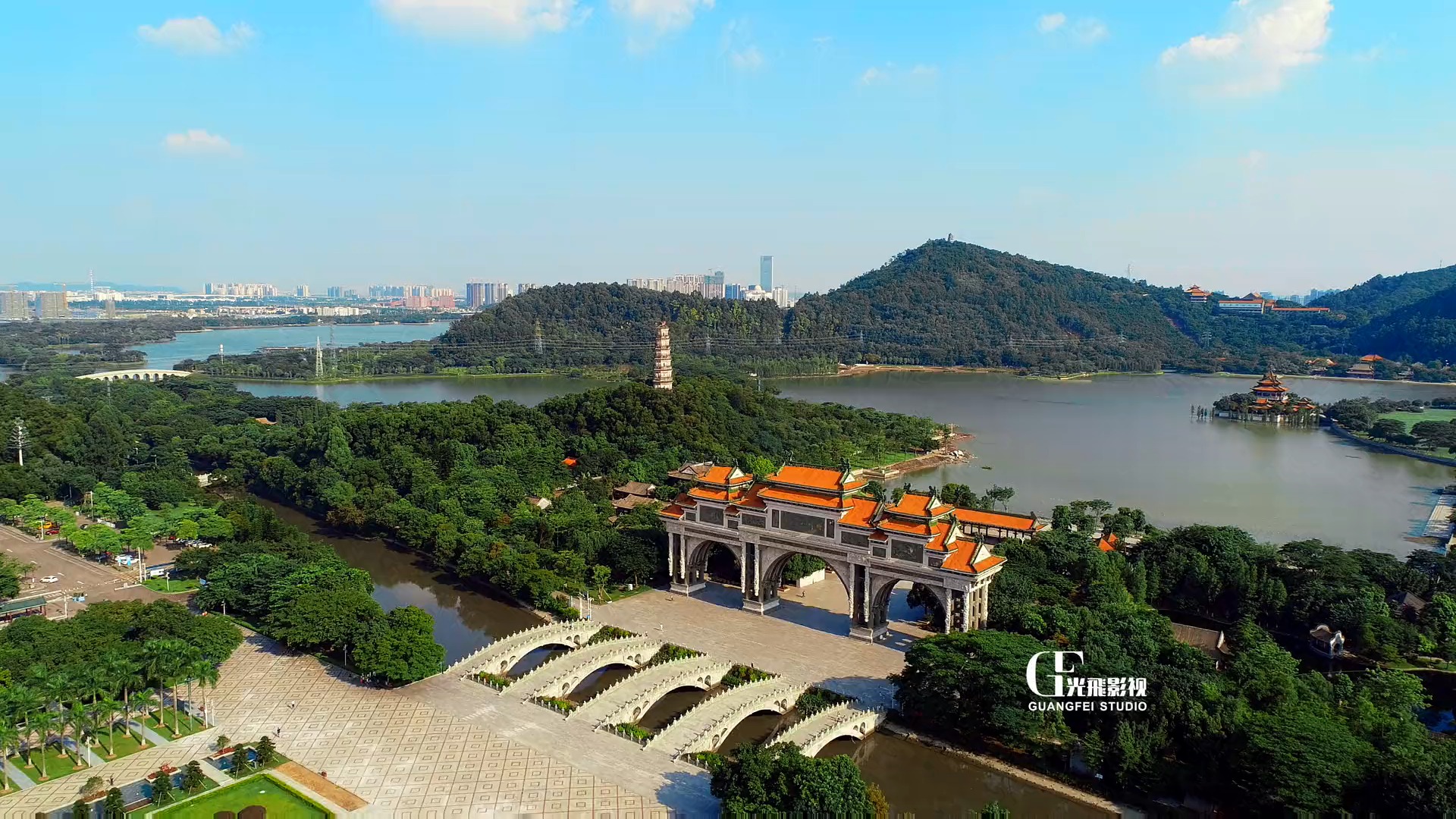 明星娱乐#无人机视角下的顺峰山公园