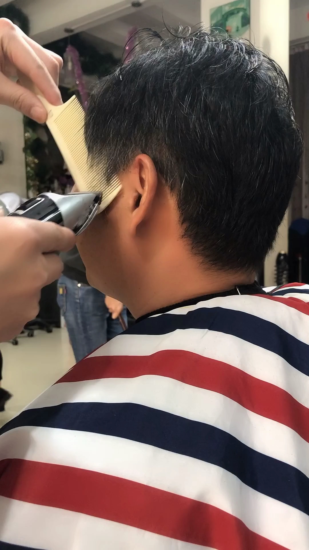 简单易学的男士发型修剪教程