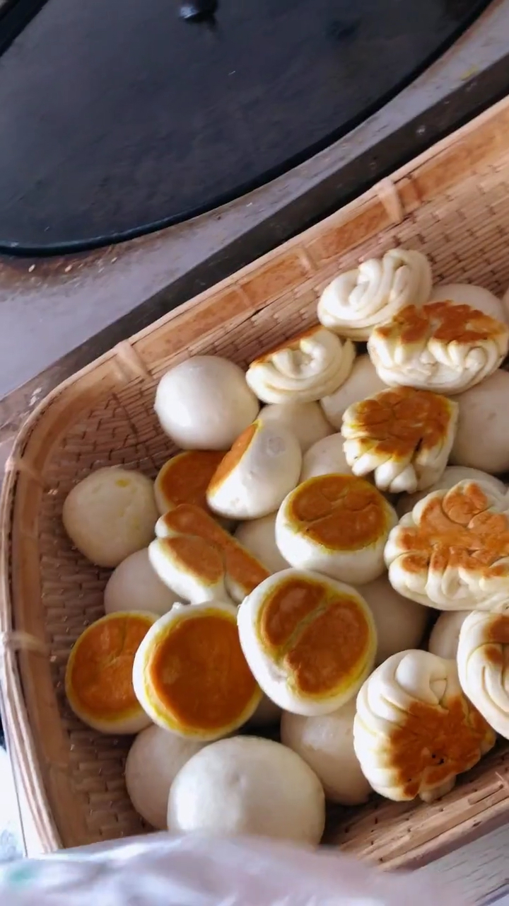 纯碱老面锅贴馒头