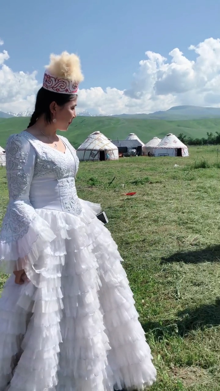 娱乐#哈萨克族美丽的小姐姐