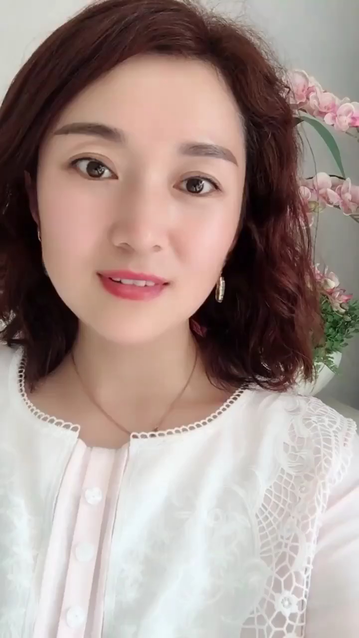 单身妈妈,你会跟一个离婚的女人交朋友麽?