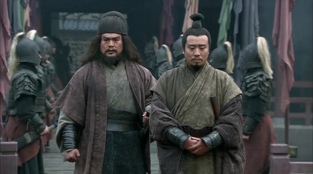 精彩影视#关羽温酒斩华雄,一战成名