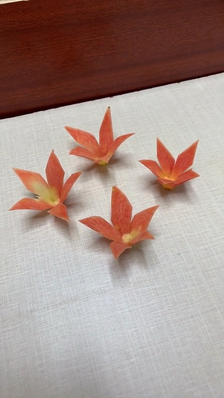在家办公的真实状态#胡萝卜切花@全民小助手