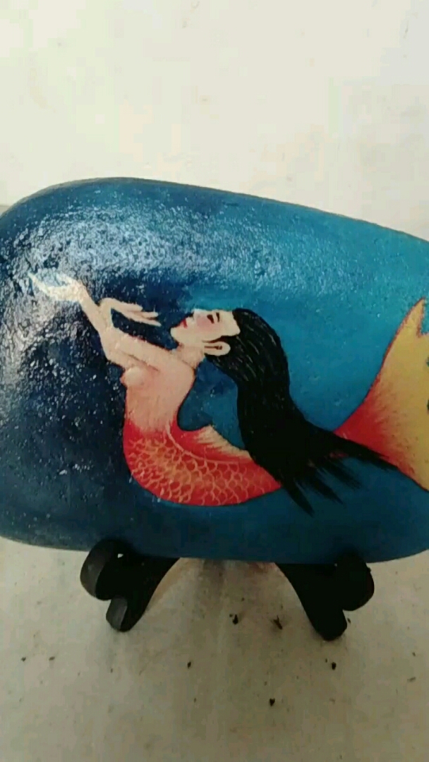 石头画美人鱼