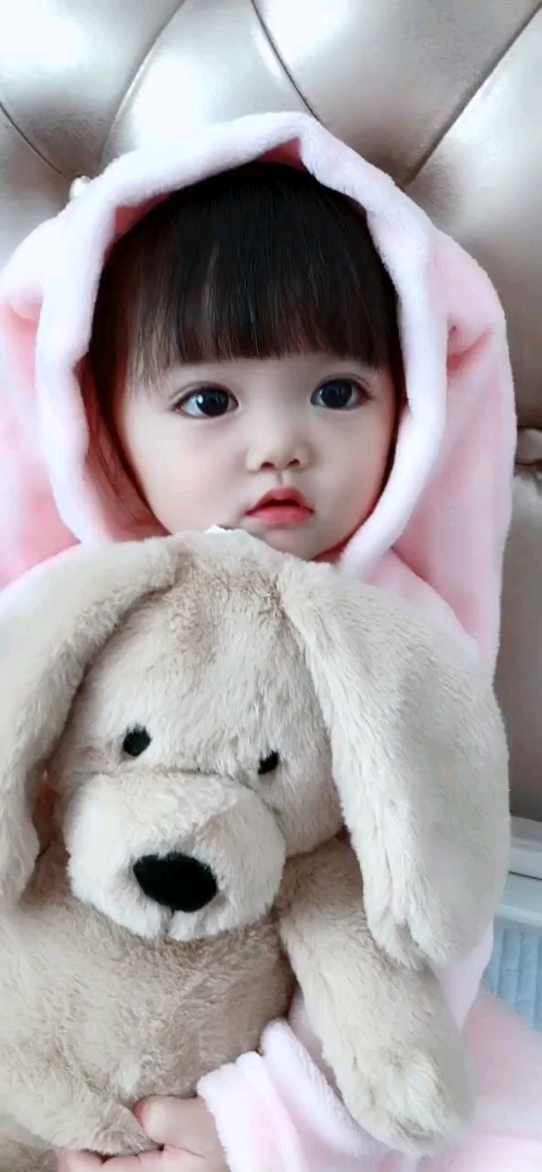 家有萌娃#谁都别动我的布娃娃, 要不我就卖萌给你看!