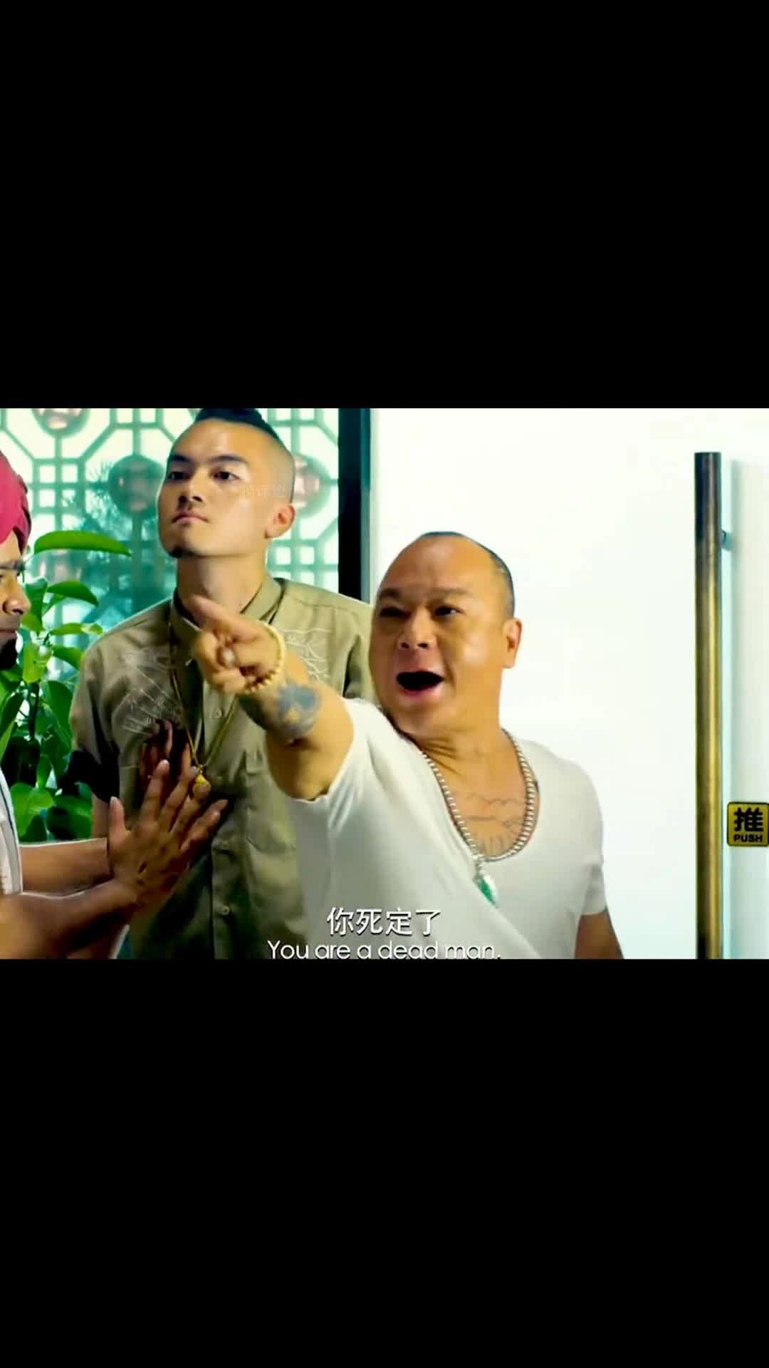 坤哥和b哥在铜锣湾晒马,好久不见的大场面