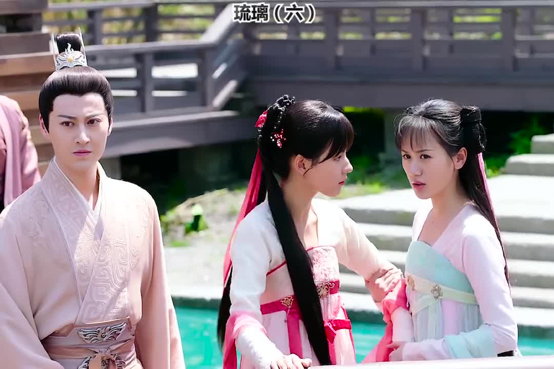 电视剧琉璃#琉璃小树林爆笑花絮俩人从此分离再见已是几年后#我疑上