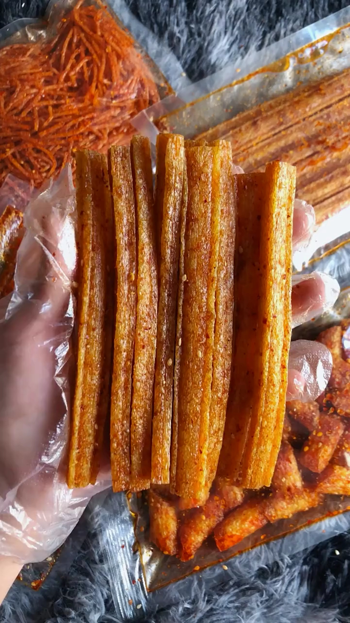 死亡辣条敢不敢这样吃