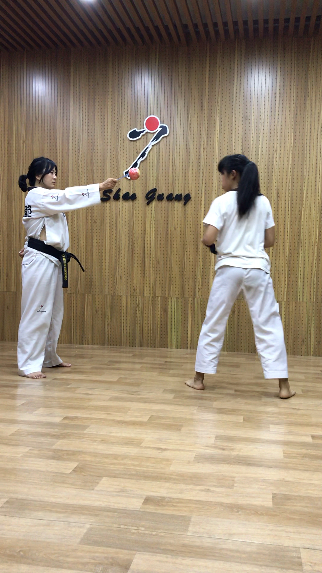 少广跆拳道#蒙眼少女回旋踢